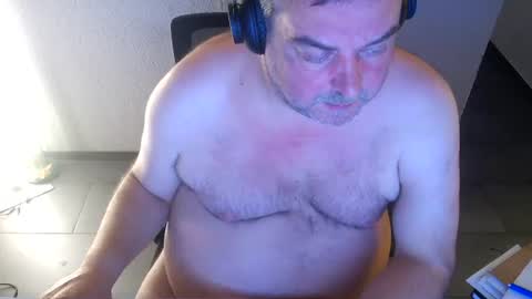 rocco_sefriedi2025 online show from August 14, 8:34 pm