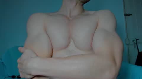rocky muscle online show from August 4, 12:24 pm