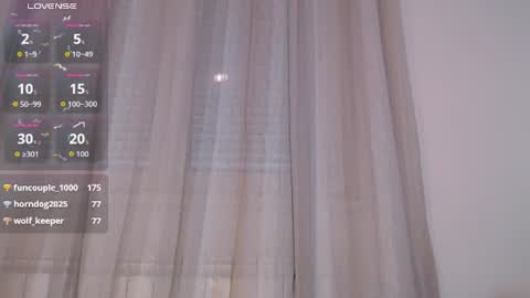 Mia   online show from August 2, 8:43 am