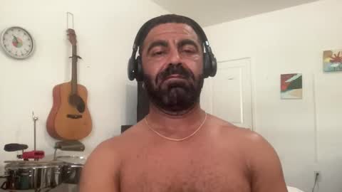 rodrigo232426 online show from April 2, 8:50 pm