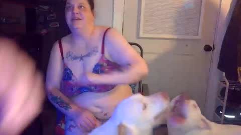 Longrodhotmomma online show from May 1, 6:39 am