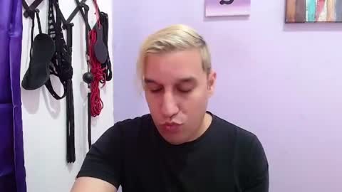 Thiago online show from July 12, 3:40 pm