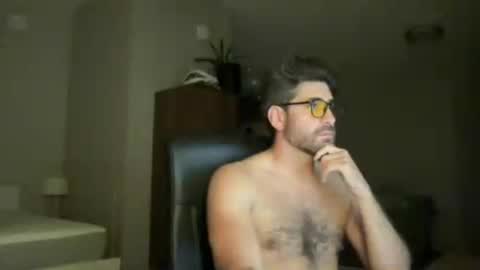 Roger online show from July 8, 8:35 pm