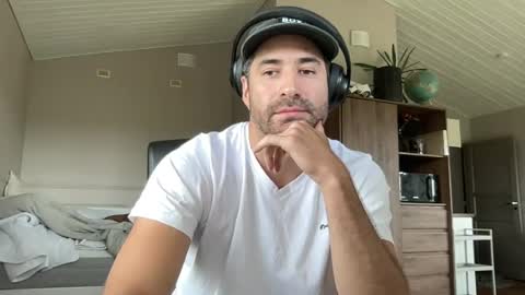 Roger online show from July 28, 8:20 am