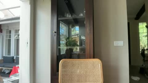Roger online show from August 2, 9:49 am