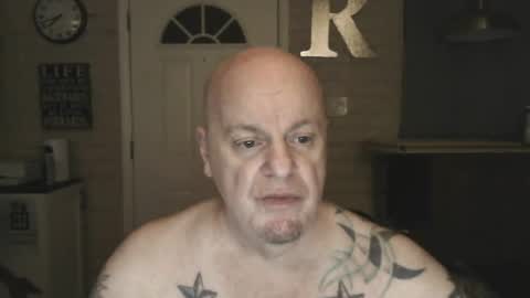 roinaz online show from August 8, 2:44 am