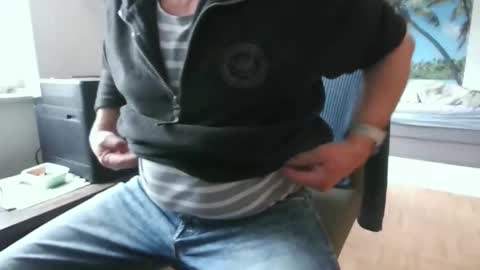 rolandloser1000 online show from March 30, 1:58 pm