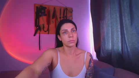 rollamoonshine online show from June 14, 6:21 am