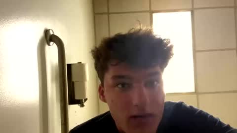 romanbutler07 online show from July 16, 11:44 am