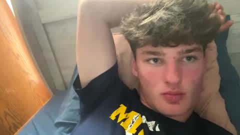 romanbutler07 online show from July 16, 3:02 pm