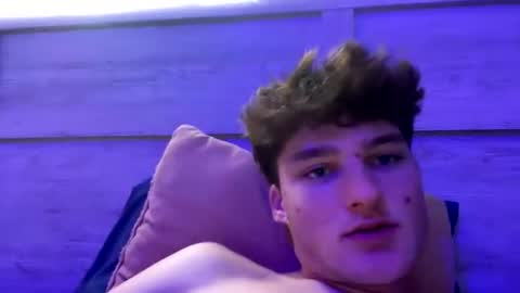 romanbutler07 online show from July 17, 3:56 pm