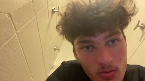 romanbutler07 online show from August 31, 4:19 pm