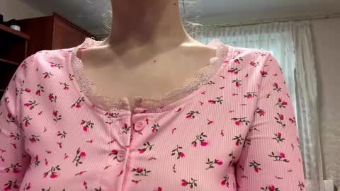 Alya online show from May 15, 1:11 pm