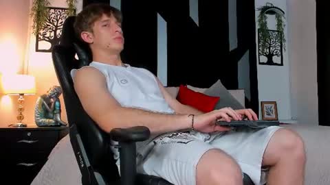 romeo_ricci1 online show from August 7, 4:45 am