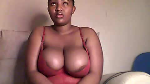 Romina 26 online show from August 10, 10:22 pm