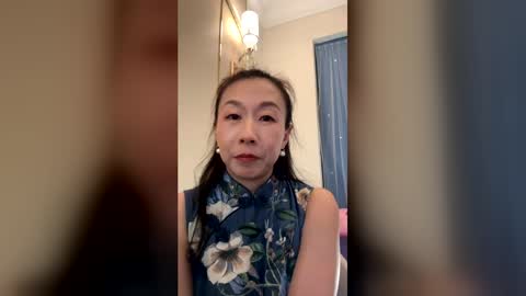 rongrong0329 online show from July 8, 9:24 am