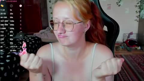 Kristy Ter online show from July 31, 4:02 pm