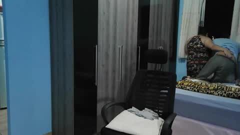 ronny online show from March 4, 10:17 pm