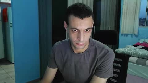 ronny online show from March 10, 9:22 pm