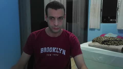 ronny online show from April 9, 9:19 pm