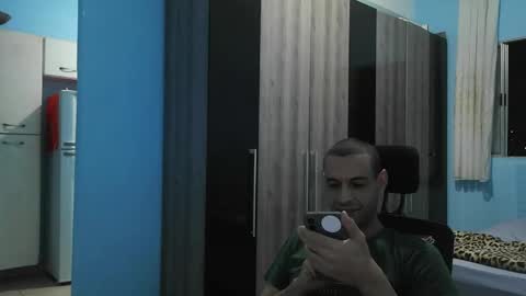 ronny online show from April 14, 11:12 pm