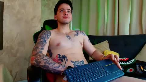 Ronny Colton online show from June 22, 3:24 pm
