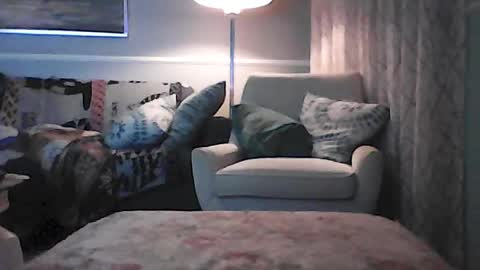 ronvlv online show from July 10, 3:34 am