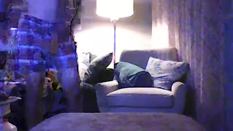 ronvlv online show from July 11, 4:18 am