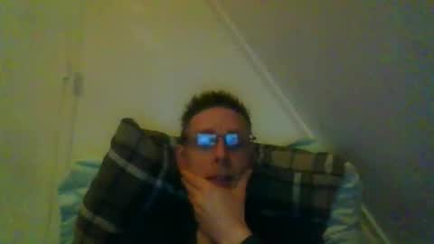rororober online show from March 5, 12:07 am