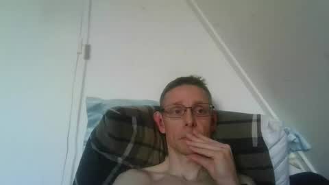 rororober online show from March 25, 10:54 am