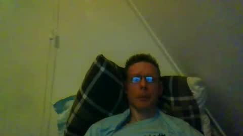 rororober online show from April 10, 8:19 pm