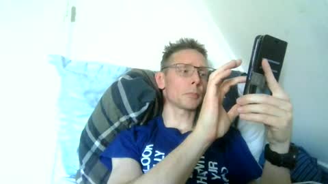 rororober online show from June 15, 3:54 pm