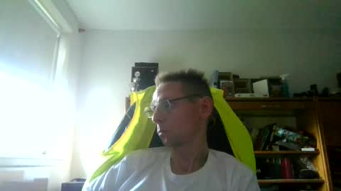 rororober online show from August 7, 5:57 pm