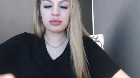 Rosalina online show from August 1, 5:30 pm