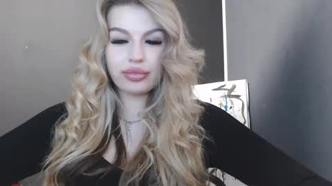 Rosalina online show from August 8, 3:23 pm