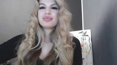 Rosalina online show from August 8, 5:35 pm