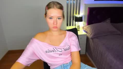 RosaRising online show from July 22, 8:06 am