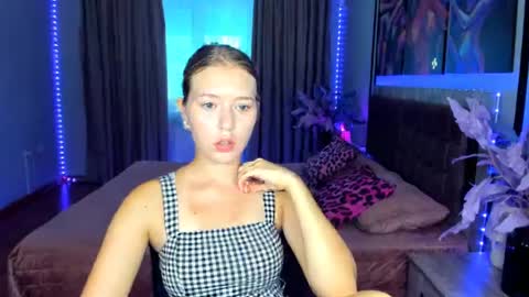 RosaRising online show from August 8, 8:14 am