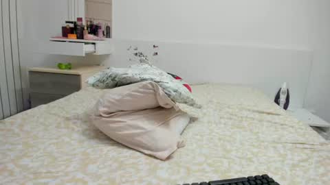 Rosa online show from August 4, 11:57 pm