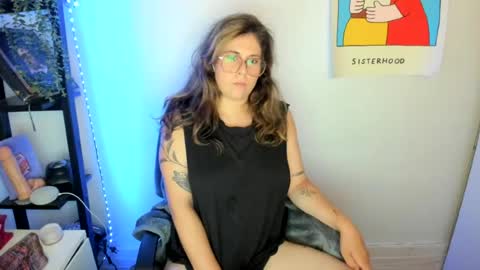 rose257044 online show from July 11, 7:09 pm