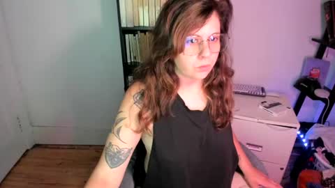 rose257044 online show from August 6, 2:05 pm