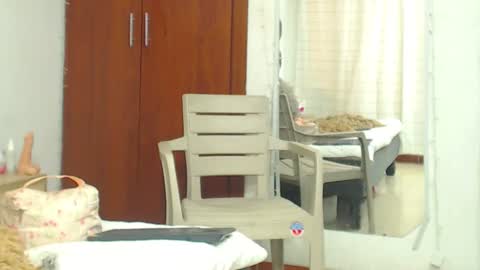 rose_valentiine online show from August 4, 1:41 pm