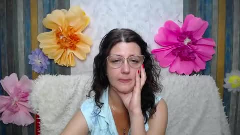 RoseHille online show from August 6, 11:59 pm
