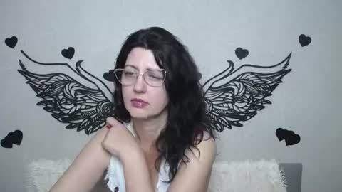 RoseHille online show from August 14, 3:21 am