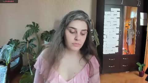 Rose online show from August 7, 11:10 am