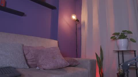 New Pics on my profile online show from August 11, 3:19 am