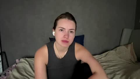 roselleshortey online show from July 21, 1:35 pm