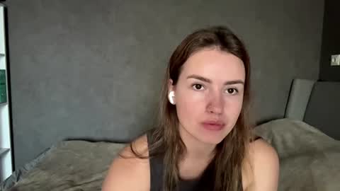 roselleshortey online show from July 30, 1:29 pm