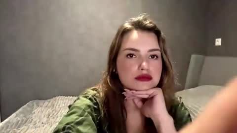 roselleshortey online show from August 8, 12:49 pm