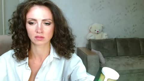 RoseMyra online show from August 13, 7:50 pm